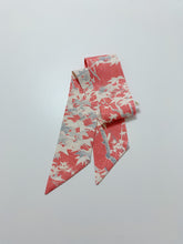 画像をギャラリービューアに読み込む, 流水地紋に枝葉模様