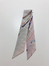 画像をギャラリービューアに読み込む, 組紐に短冊花古典柄模様総地紋