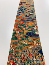 画像をギャラリービューアに読み込む, 流水に花古典柄模様【シュッケニ】