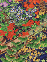 画像をギャラリービューアに読み込む, 唐風景に松楓菊模様【シュッケニ】