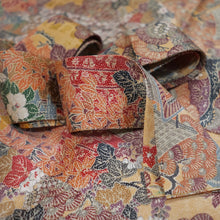 画像をギャラリービューアに読み込む, 屋敷に草花模様【シュッケニ】