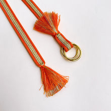 画像をギャラリービューアに読み込む, 金糸の冠組締め