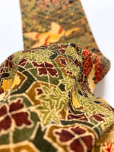 画像をギャラリービューアに読み込む, 屋敷に花鳥模様【化繊】【L】