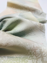 画像をギャラリービューアに読み込む, 花更紗暈し総地紋模様【ギャザータイプ】