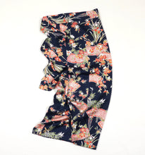 画像をギャラリービューアに読み込む, 扇の地紙に枝楓模様【シュッケニ】