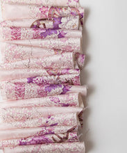 画像をギャラリービューアに読み込む, 藤梅に大花車模様総地紋【タックタイプ】