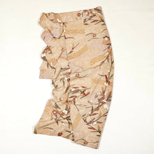 画像をギャラリービューアに読み込む, 草花に蝶金彩模様【シュッケニ】