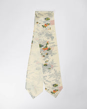 画像をギャラリービューアに読み込む, 地紙に草花模様に籠地紋【長】