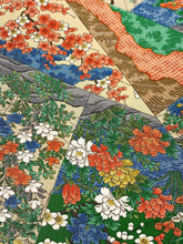 画像をギャラリービューアに読み込む, 裂取りに草花模様