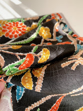 画像をギャラリービューアに読み込む, 御所車・菊・松・笹模様【長】