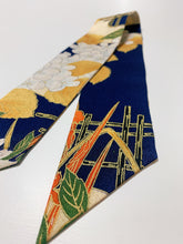 画像をギャラリービューアに読み込む, 雲に草花模様【短より短】②