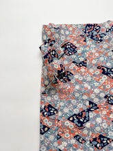 画像をギャラリービューアに読み込む, 松皮菱に花模様