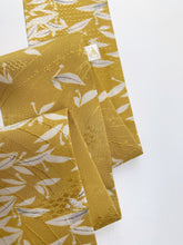 画像をギャラリービューアに読み込む, 葉舞い模様総地紋