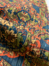 画像をギャラリービューアに読み込む, 絵皿に花模様縦縞地紋【シュッケニ】