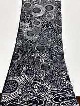 画像をギャラリービューアに読み込む, 流水に浮き花模様【ギャザータイプ】