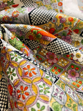 画像をギャラリービューアに読み込む, 扇地紙絵模様【シュッケニ】