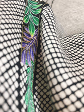 画像をギャラリービューアに読み込む, 竹に草葉模様