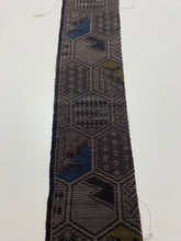 画像をギャラリービューアに読み込む, 大島紬横双亀甲繋ぎに古典寄せ柄【S】