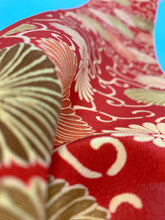 画像をギャラリービューアに読み込む, 菊唐草模様【シュッケニ】