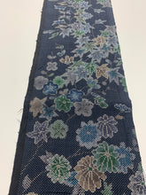 画像をギャラリービューアに読み込む, 菊に楓模様織り出し本場泥大島紬5マルキ【S】