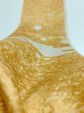 画像をギャラリービューアに読み込む, ヱ霧に枝蕾模様総葉地紋