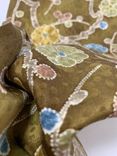 画像をギャラリービューアに読み込む, 枝梅模様【L】