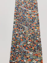 画像をギャラリービューアに読み込む, 総草花尽くしに流水模様【シュッケニ】