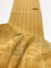 画像をギャラリービューアに読み込む, 破れ色紙に花更紗模様