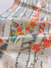 画像をギャラリービューアに読み込む, 縦模様草花点地紋【シュッケニ】