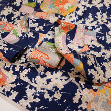 画像をギャラリービューアに読み込む, 誰が袖に草花・枝梅模様【シュッケニ】