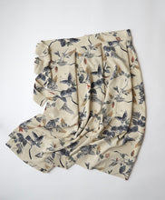 画像をギャラリービューアに読み込む, 暈し型染草木模様【タックタイプ】