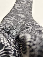 画像をギャラリービューアに読み込む, 流水に浮き花模様【ギャザータイプ】