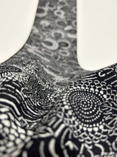 画像をギャラリービューアに読み込む, 流水に浮き花模様【ギャザータイプ】