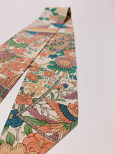 画像をギャラリービューアに読み込む, 色紙に花鳥古典模様【短より短】