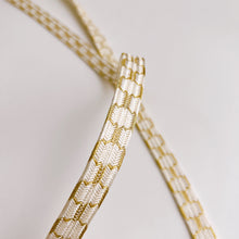 画像をギャラリービューアに読み込む, 金糸の亀甲組締め