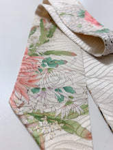 画像をギャラリービューアに読み込む, 総波地紋に花尽くし扇模様