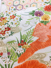 画像をギャラリービューアに読み込む, 流水に草花模様【シュッケニ】