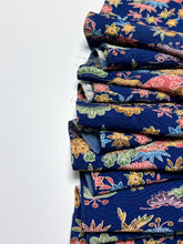 画像をギャラリービューアに読み込む, 扇に草花模様総波地紋【タックタイプ】