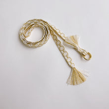 画像をギャラリービューアに読み込む, 金糸の亀甲組締め