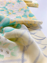 画像をギャラリービューアに読み込む, 暈し花に葉模様【シュッケニ】