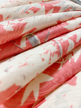 画像をギャラリービューアに読み込む, 流水地紋に枝葉模様【タックタイプ】