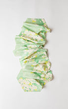 画像をギャラリービューアに読み込む, 【特長】総蔦葉地紋に草花模様