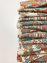 画像をギャラリービューアに読み込む, 屋敷に草花模様【タックタイプ】