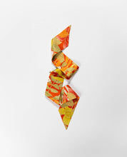 画像をギャラリービューアに読み込む, のり散らし地紋に大花模様【短】