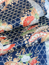画像をギャラリービューアに読み込む, 籠目に蝶松菊橘模様総地紋【長】