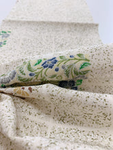 画像をギャラリービューアに読み込む, 花唐草模様【シュッケニ】