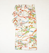 画像をギャラリービューアに読み込む, 雪芝に牡丹梅菊模様総地紋(付け下げ)【シュッケニ】