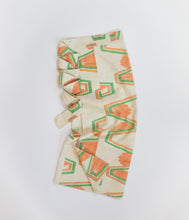 画像をギャラリービューアに読み込む, 幾何学に菊模様織り出し【手織り紬】