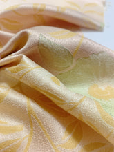 画像をギャラリービューアに読み込む, 草花模様暈し【シュッケニ】