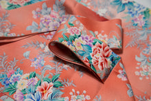 画像をギャラリービューアに読み込む, 草花模様に斑点地紋